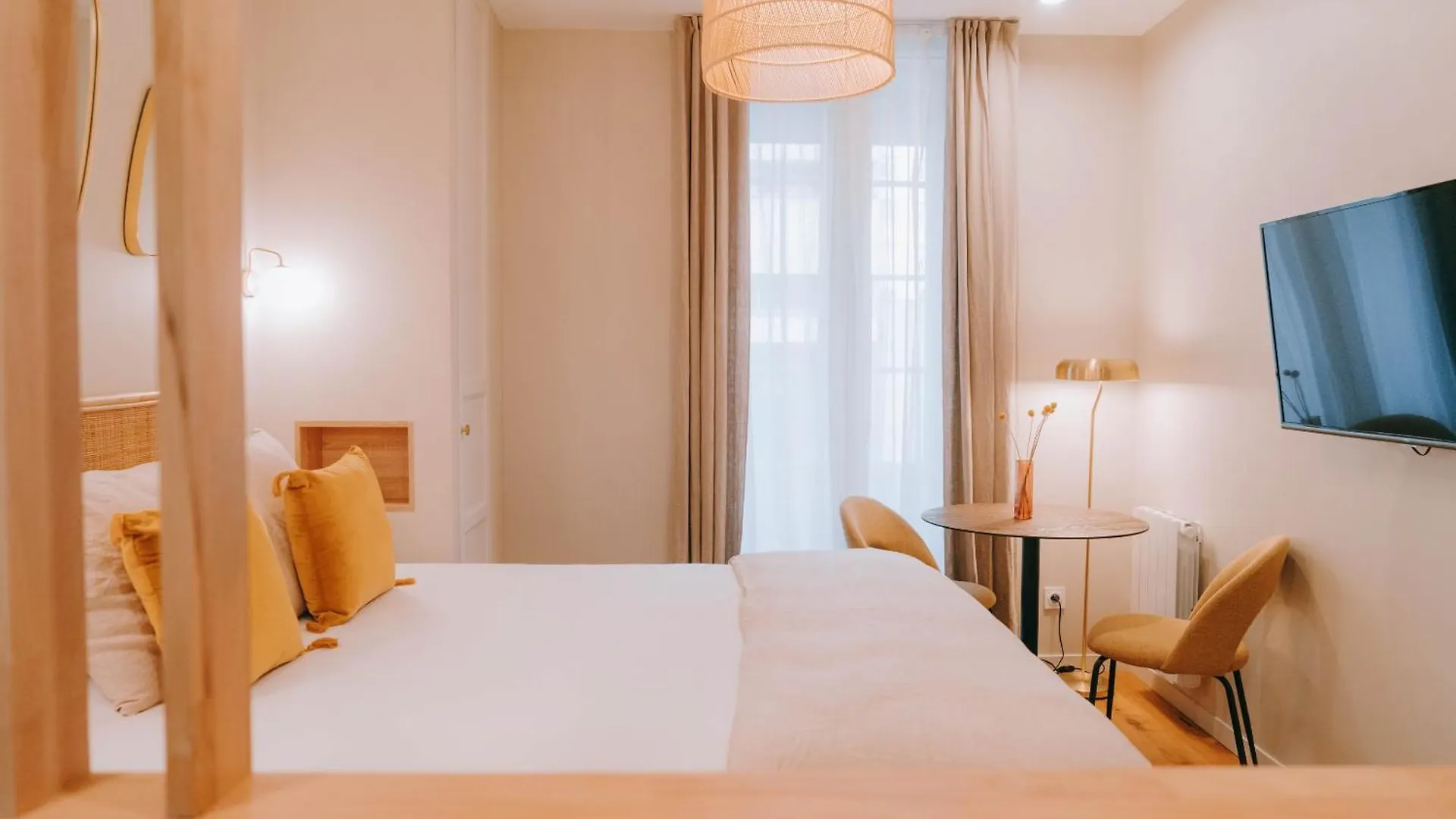 Apparts' Rennes BnB Duhamel- Centre Gare 0*,