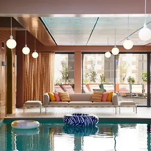 4* Hotel Mama Shelter