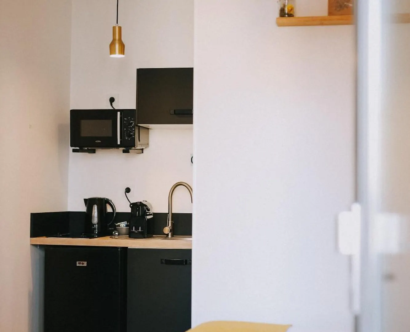 Apparts' Rennes Bnb Duhamel- Centre Gare 0*,  France